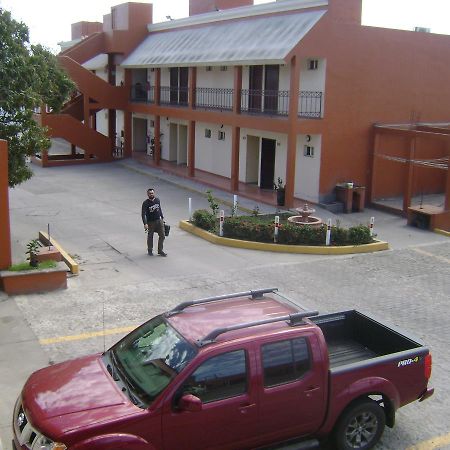 Hotel El Descanso 마사틀란 외부 사진