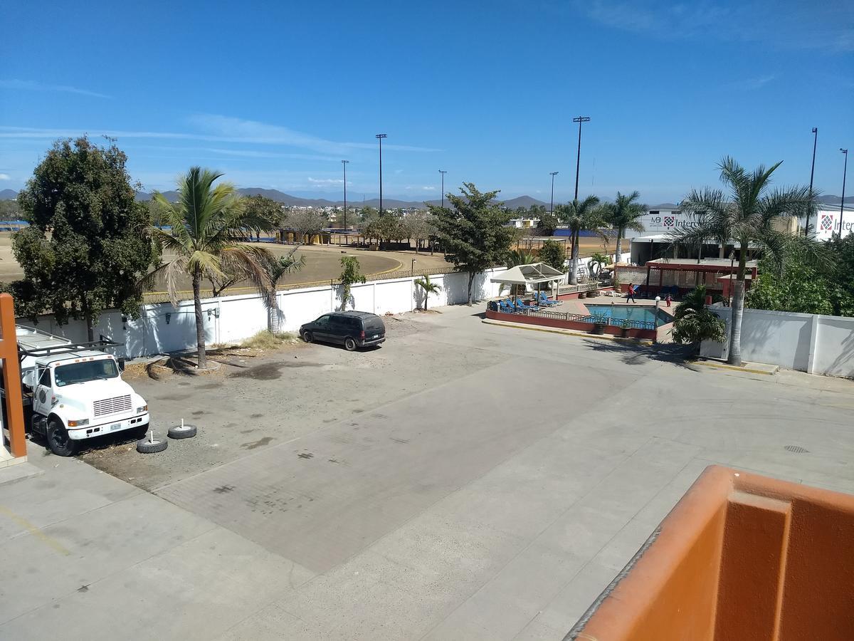 Hotel El Descanso 마사틀란 외부 사진