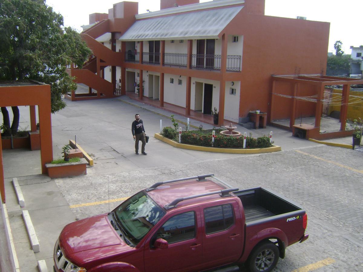 Hotel El Descanso 마사틀란 외부 사진